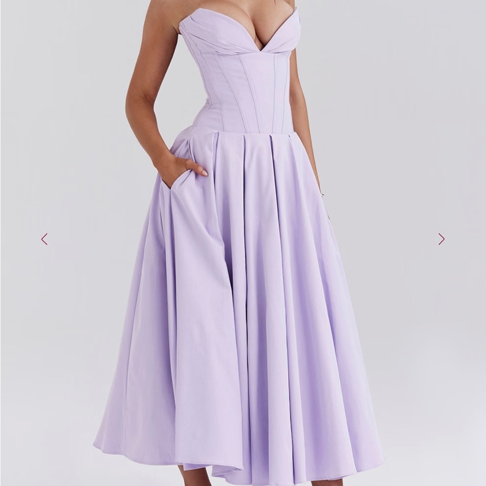SOLD‼️House of CB Dress Lady